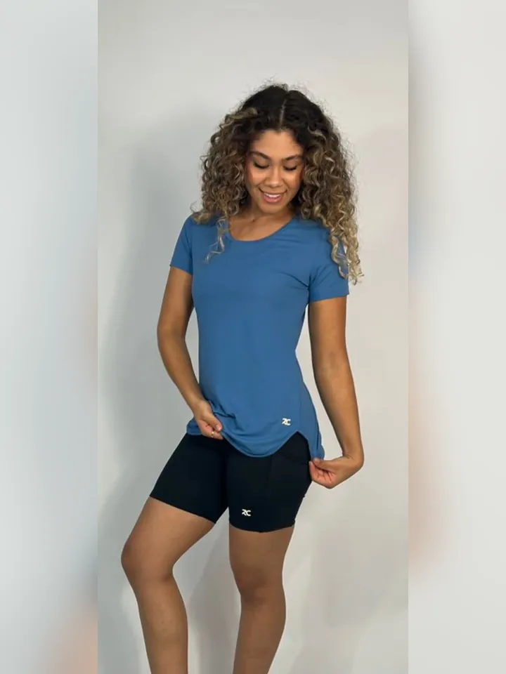 Camiseta azul de treino